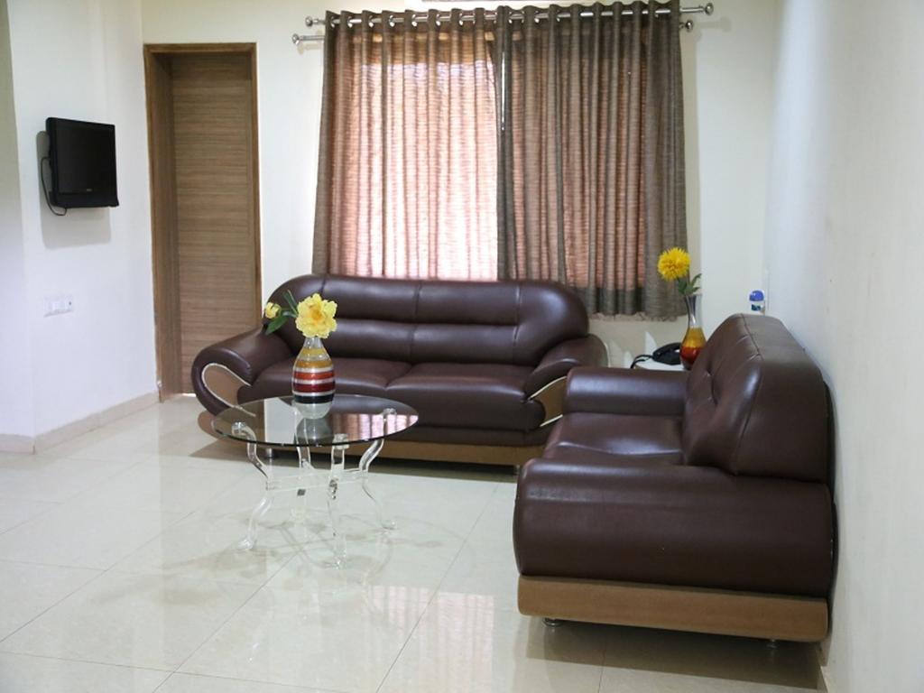 Leo Resorts Junagadh Exteriör bild